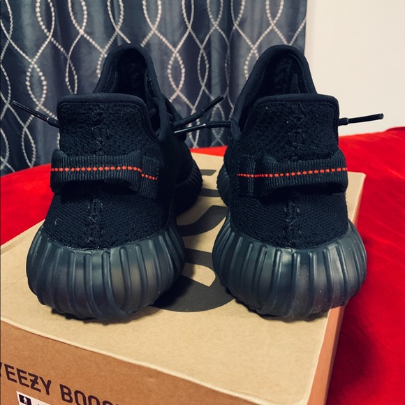 Yeezy Boost 350 v2 Bred - Picture 2 of 8